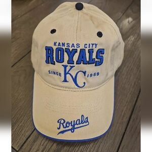 Vintage Kansas City Royals Embroidered Adjustable MLB Baseball Hat Cap